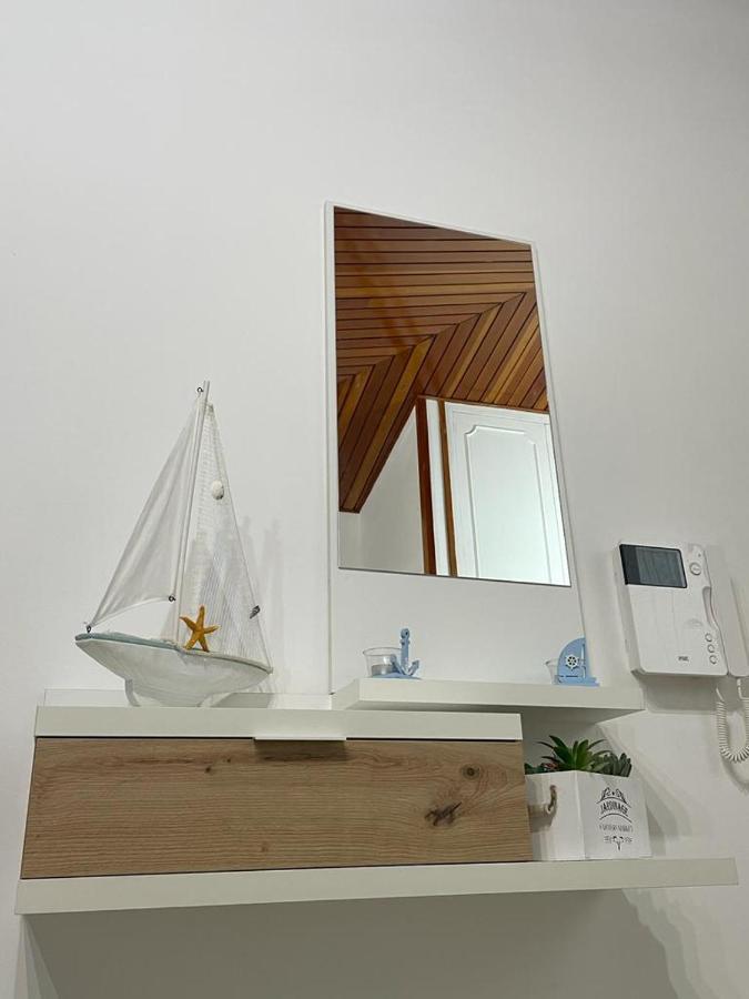 The White Sail - Mondello Apartment With Terrace - Casa Di Vincenzo E Andrea Exterior photo